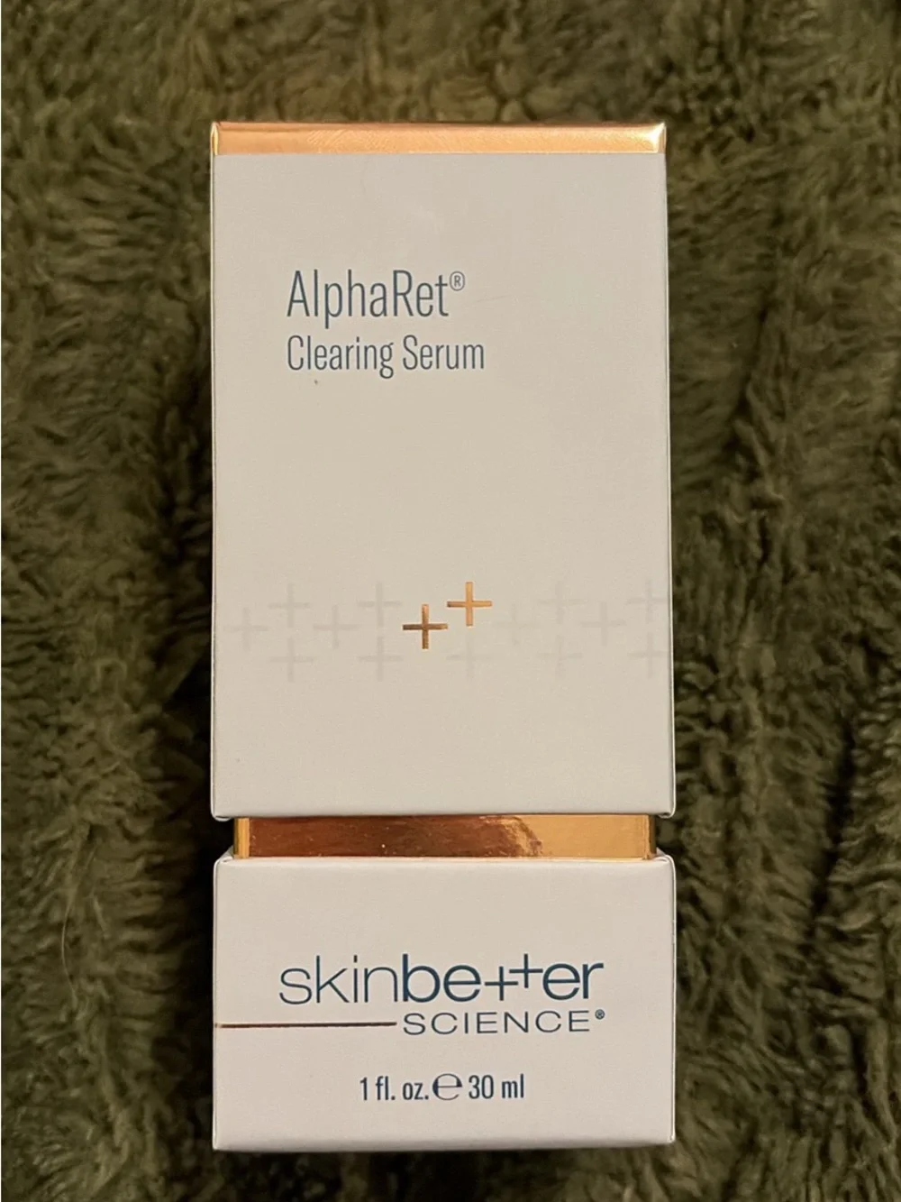 skinbetter science AlphaRet Clearing Serum — White & Gold  BRAND NEW UNOPENED